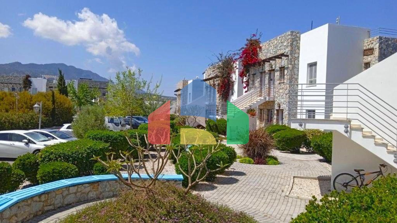 3-комнатный пентхаус 70 м2 с террасой на крыше 40 м2 на первой береговой линии