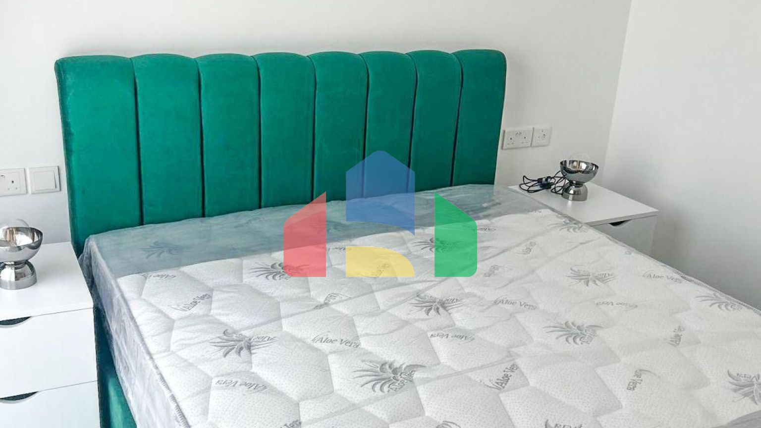 3-комнатный loft пентхаус 71 м2 с террасой на крыше 35 м2 в 350 метрах от моря 