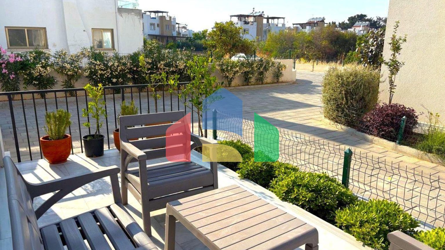 3-комнатные апартаменты 80 м2 в 5 минутах от пляжа