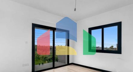 4-комнатная вилла 267 м2 с террасой 57 м2 с собственным участком земли