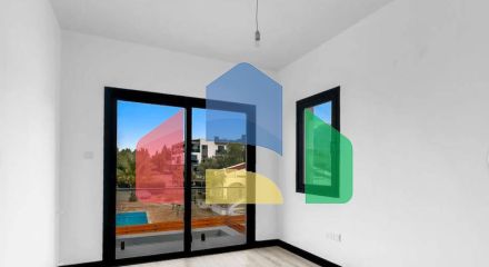 4-комнатная вилла 267 м2 с террасой 57 м2 с собственным участком земли