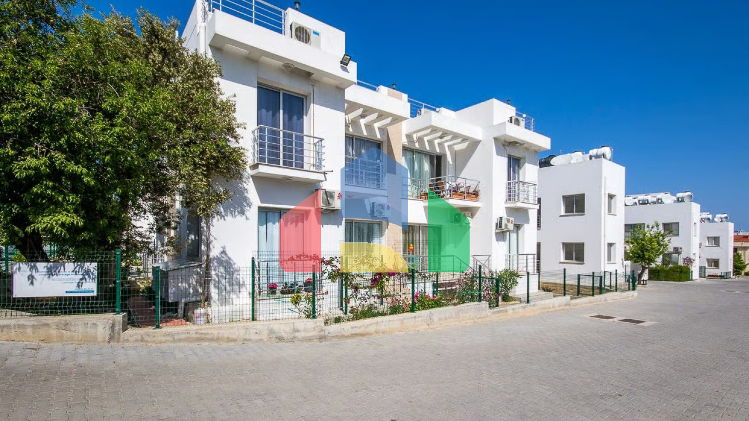 2-комнатный пентхаус 40 м2 с террасой на крыше 26 м2