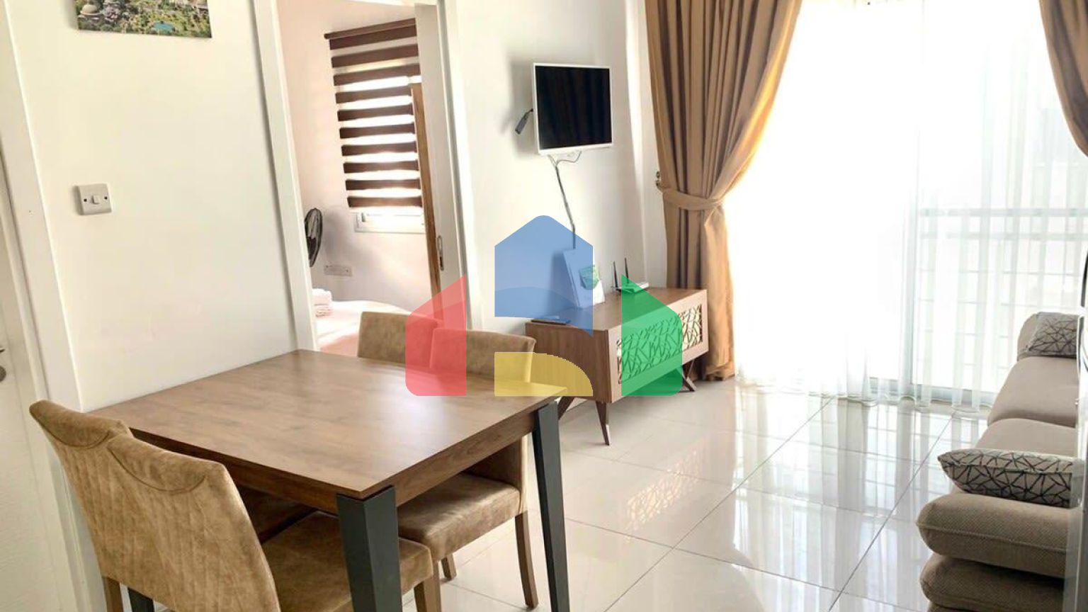 2-комнатный пентхаус 40 м2 с террасой на крыше 26 м2