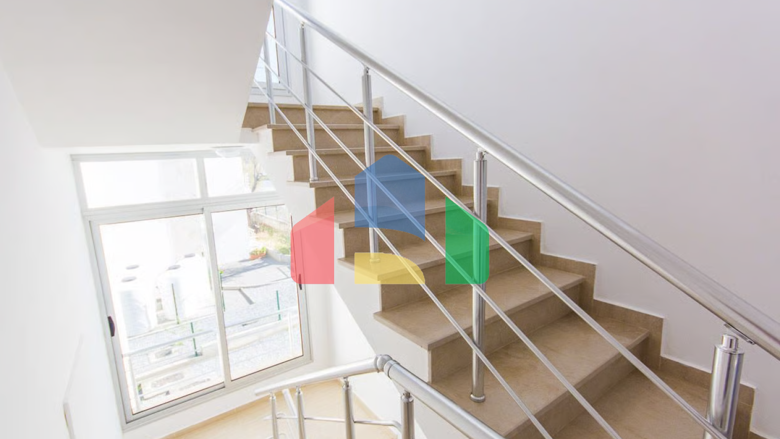 2-комнатный пентхаус 40 м2 с террасой на крыше 26 м2