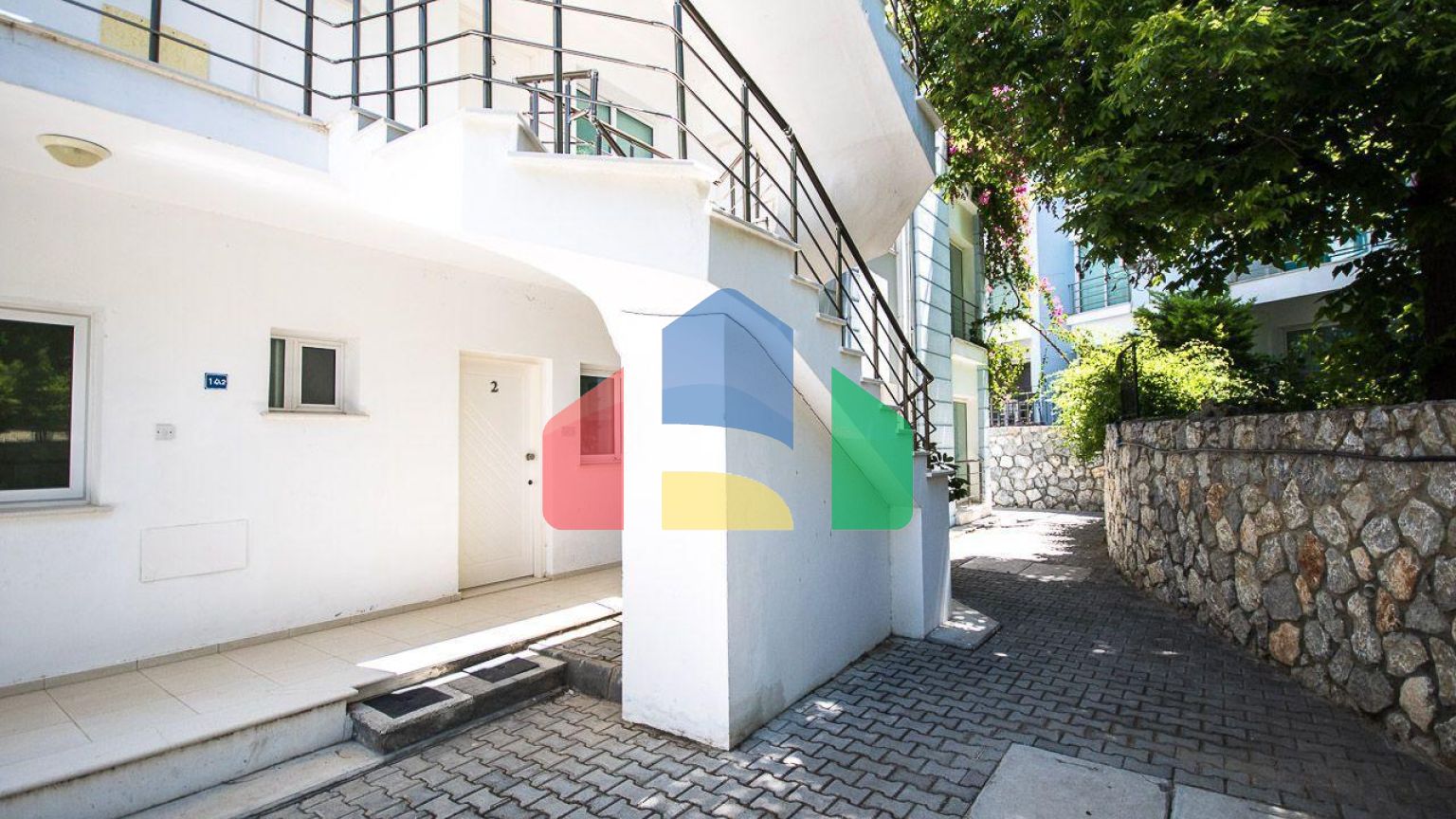 3-комнатные апартаменты 78 м2 с мебелью и техникой