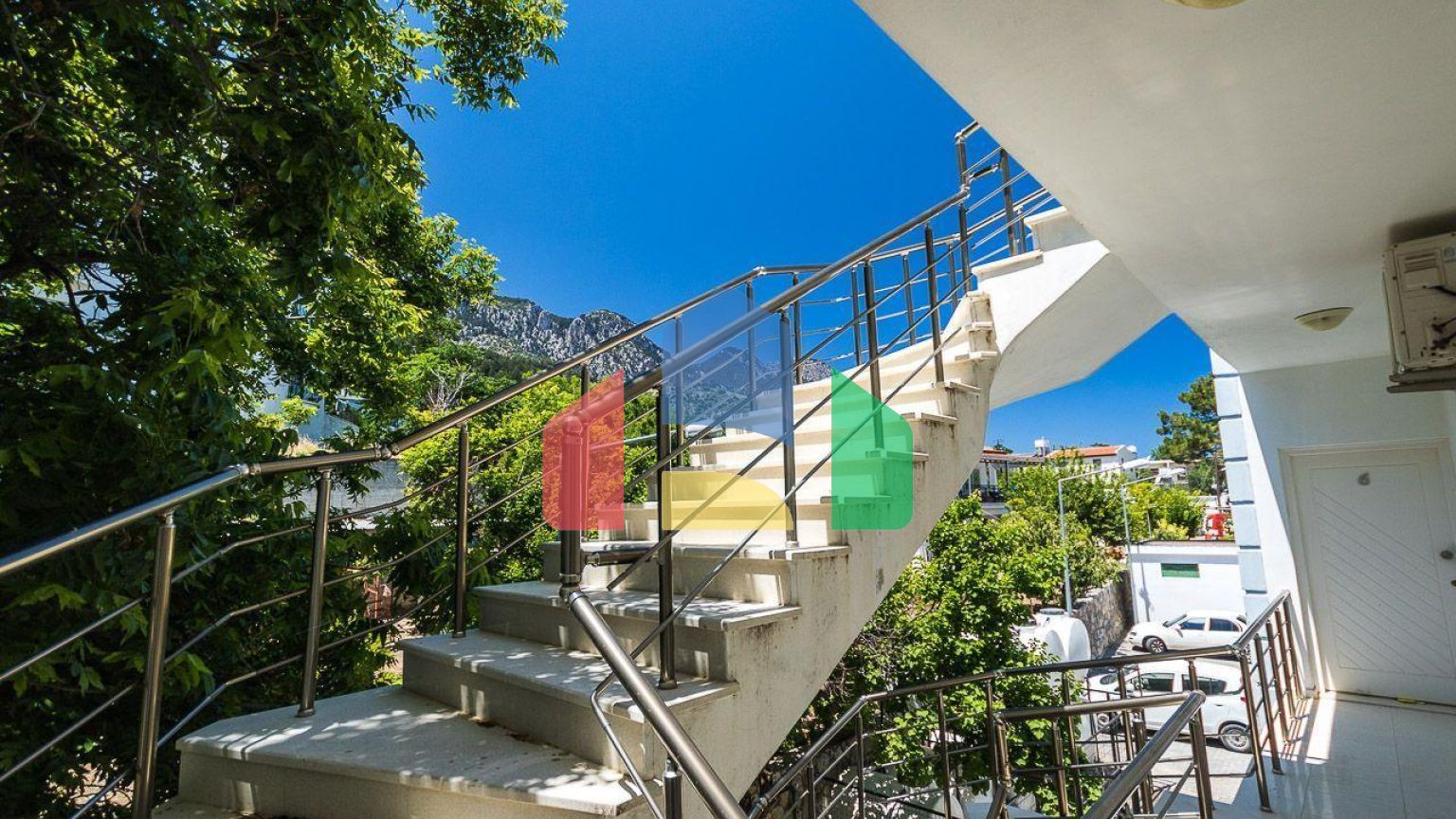 3-комнатные апартаменты 78 м2 с мебелью и техникой