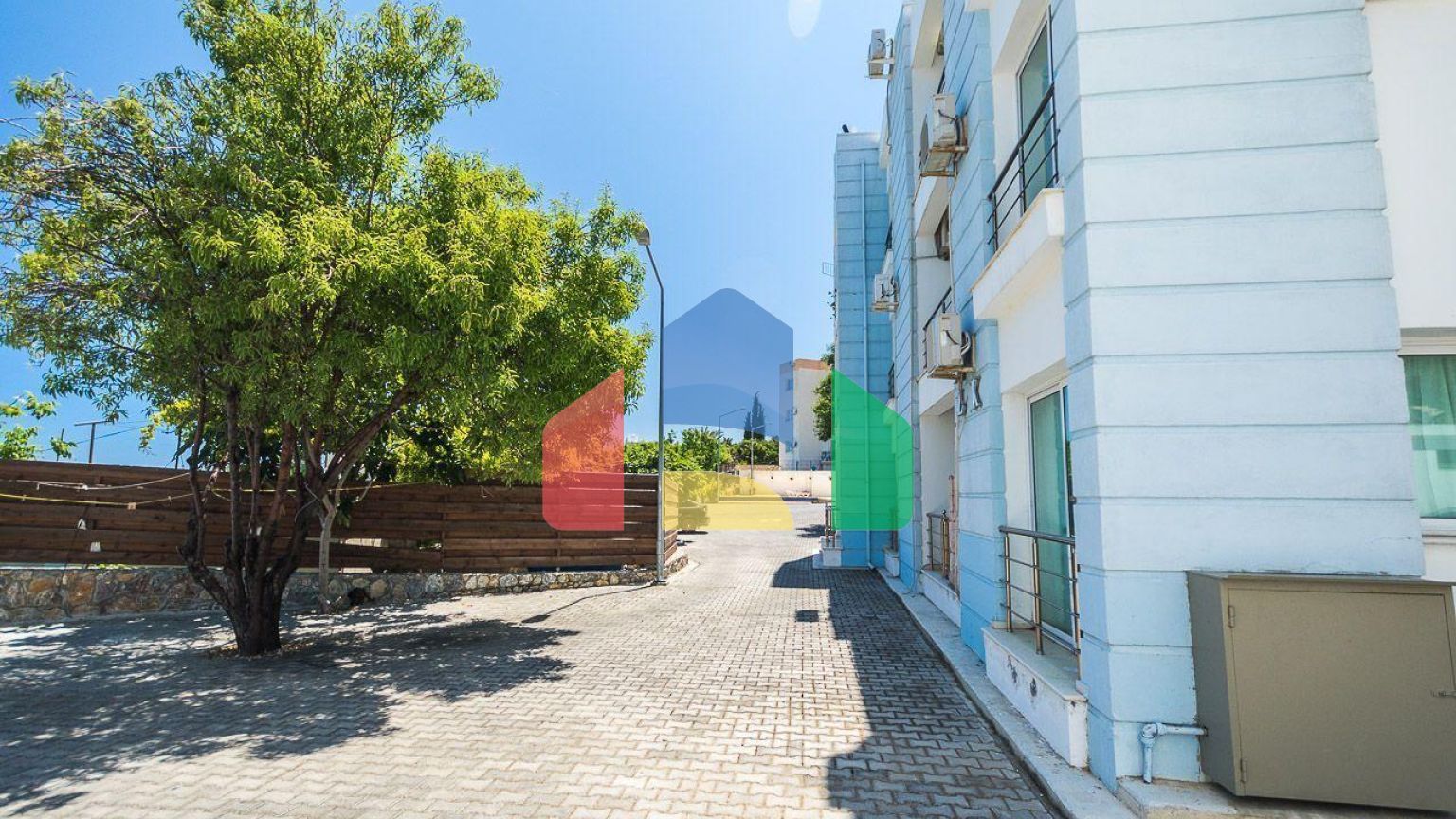 3-комнатные апартаменты 78 м2 с мебелью и техникой