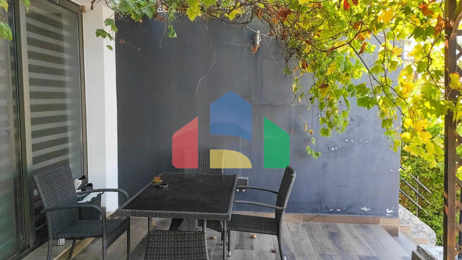 3-комнатные апартаменты 102 м2 с террасой 21 м2 и садом 30 м2 в 500 метрах от моря