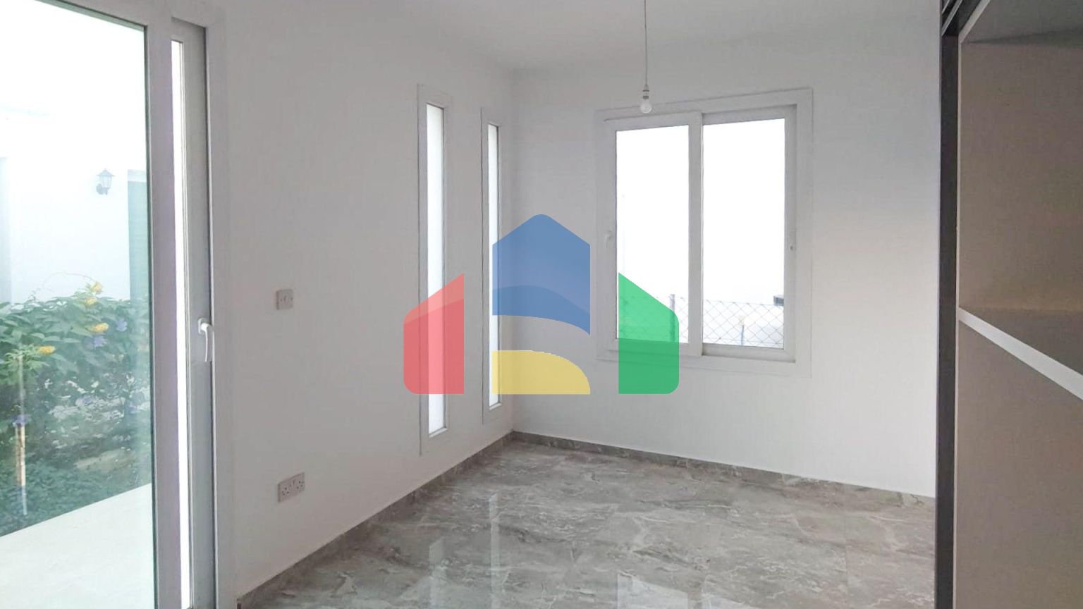 Двухэтажная 4-комнатная вилла 140 м2 с потрясающим видом на горы