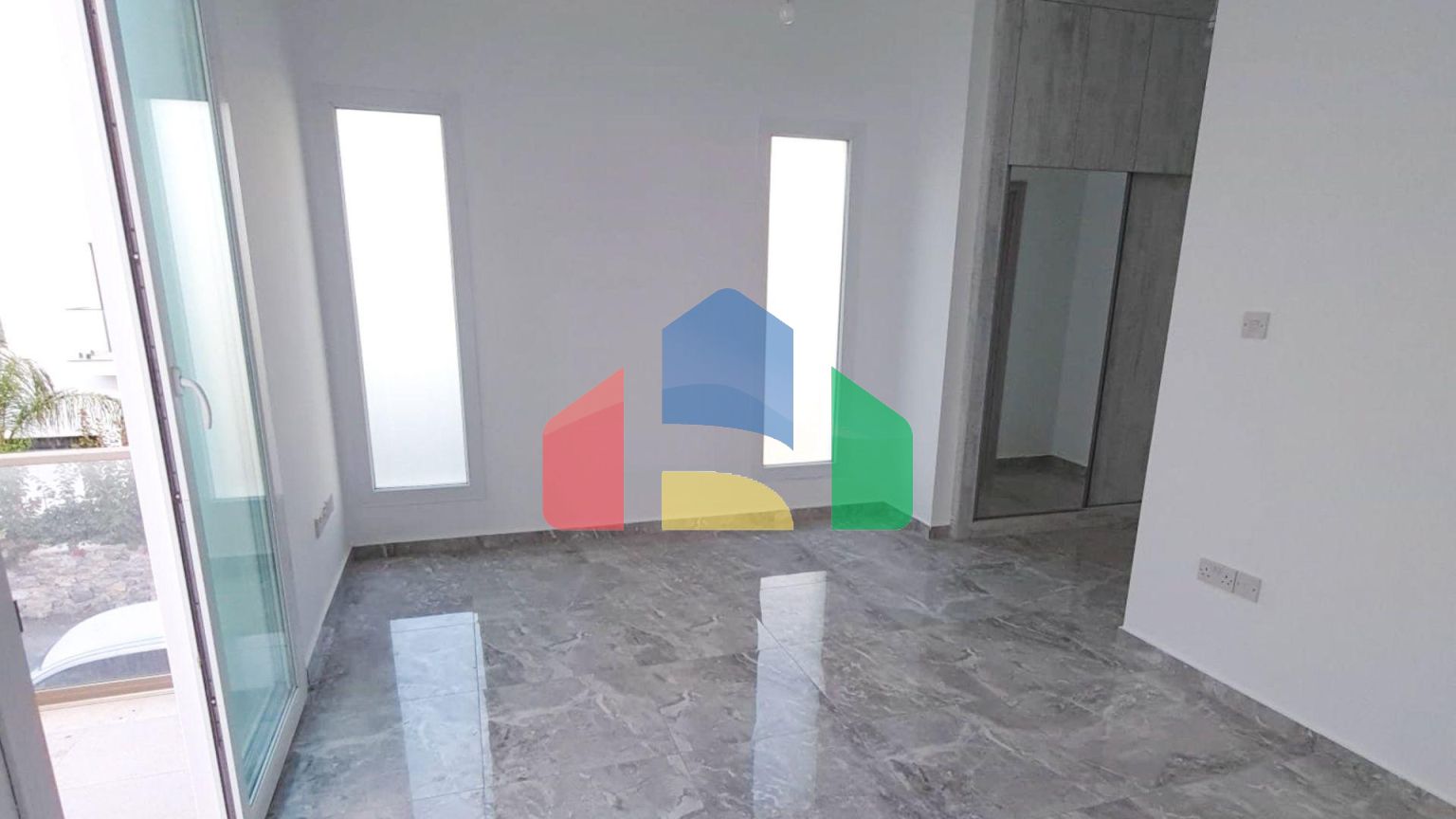 Двухэтажная 4-комнатная вилла 140 м2 с потрясающим видом на горы