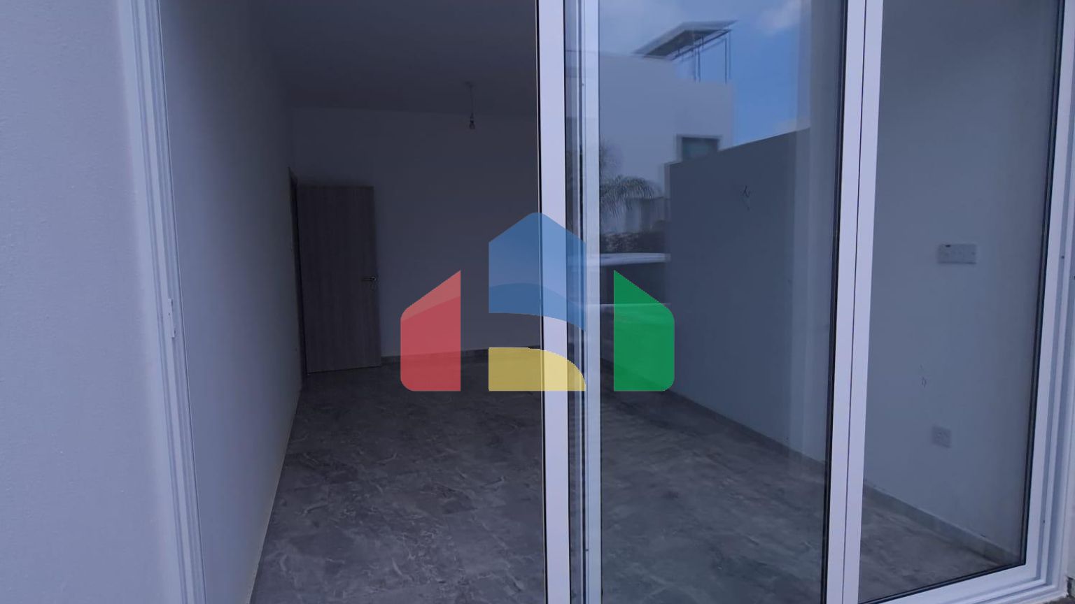 Двухэтажная 4-комнатная вилла 140 м2 с потрясающим видом на горы