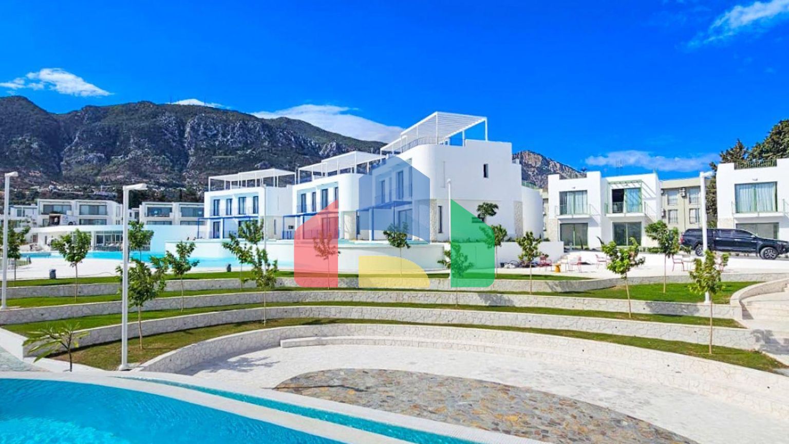 3-комнатный пентхаус 71 м2 с террасой на крыше 50 м2 в Лапте