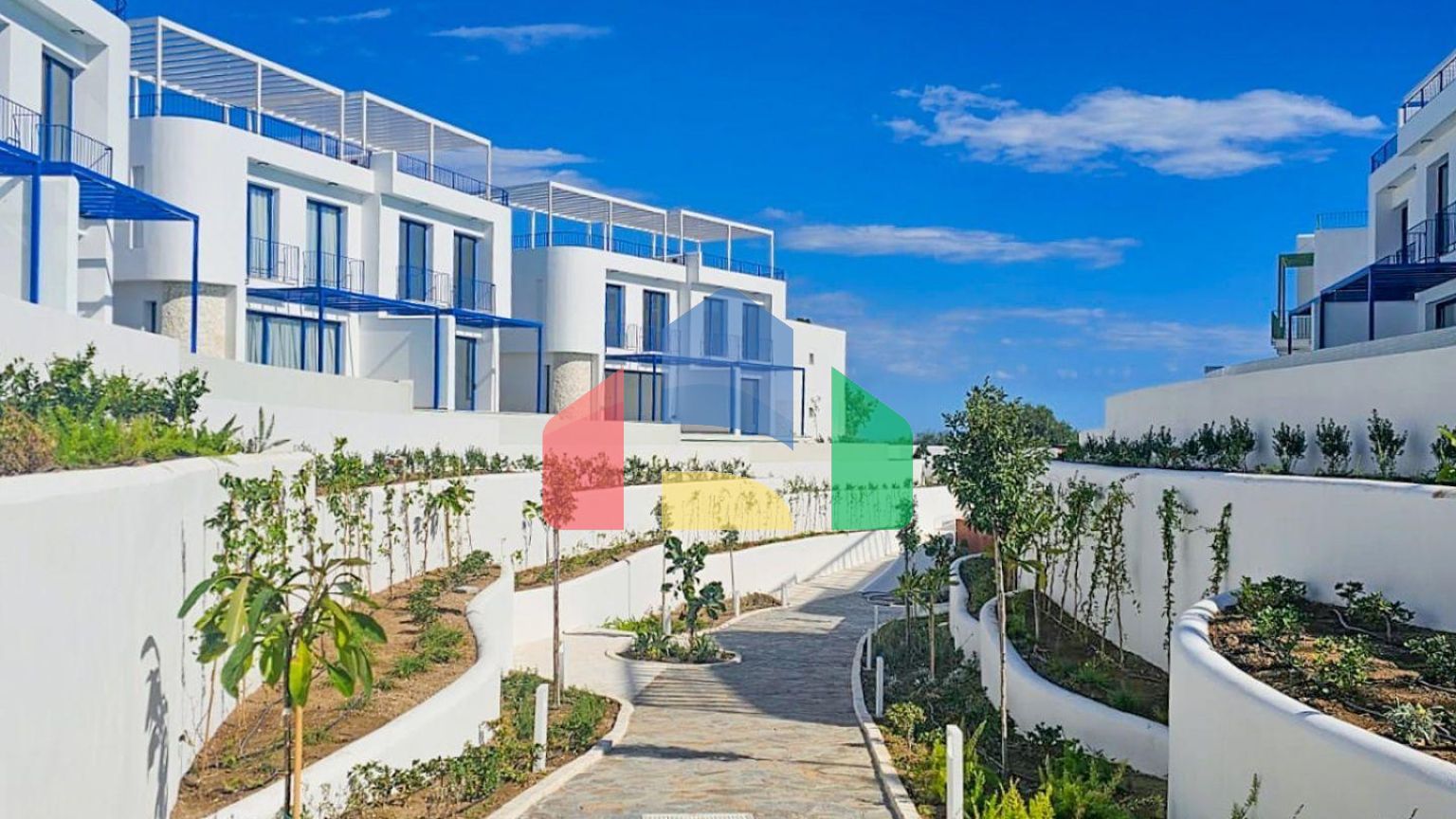 3-комнатный пентхаус 71 м2 с террасой на крыше 50 м2 в Лапте