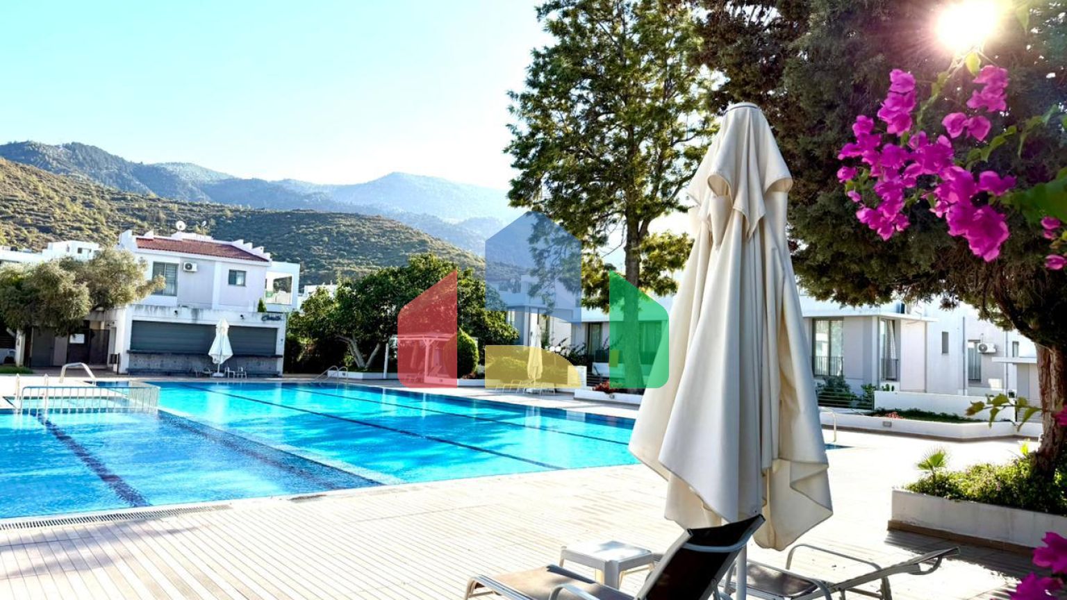 3-комнатный пентхаус 61 м2 с террасой на крыше 44 м2 полностью меблирован