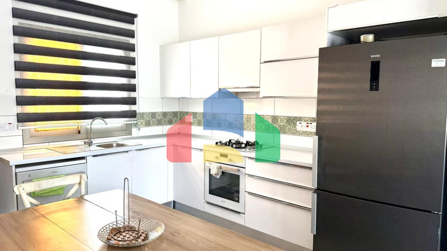 3-комнатный пентхаус 61 м2 с террасой на крыше 44 м2 полностью меблирован