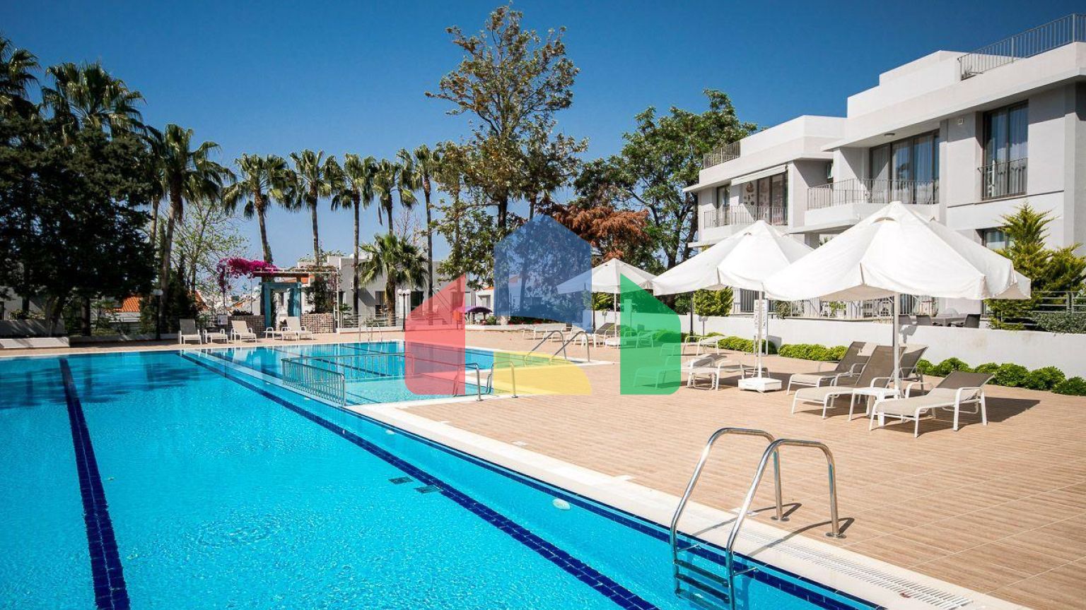 3-комнатный пентхаус 61 м2 с террасой на крыше 44 м2 полностью меблирован