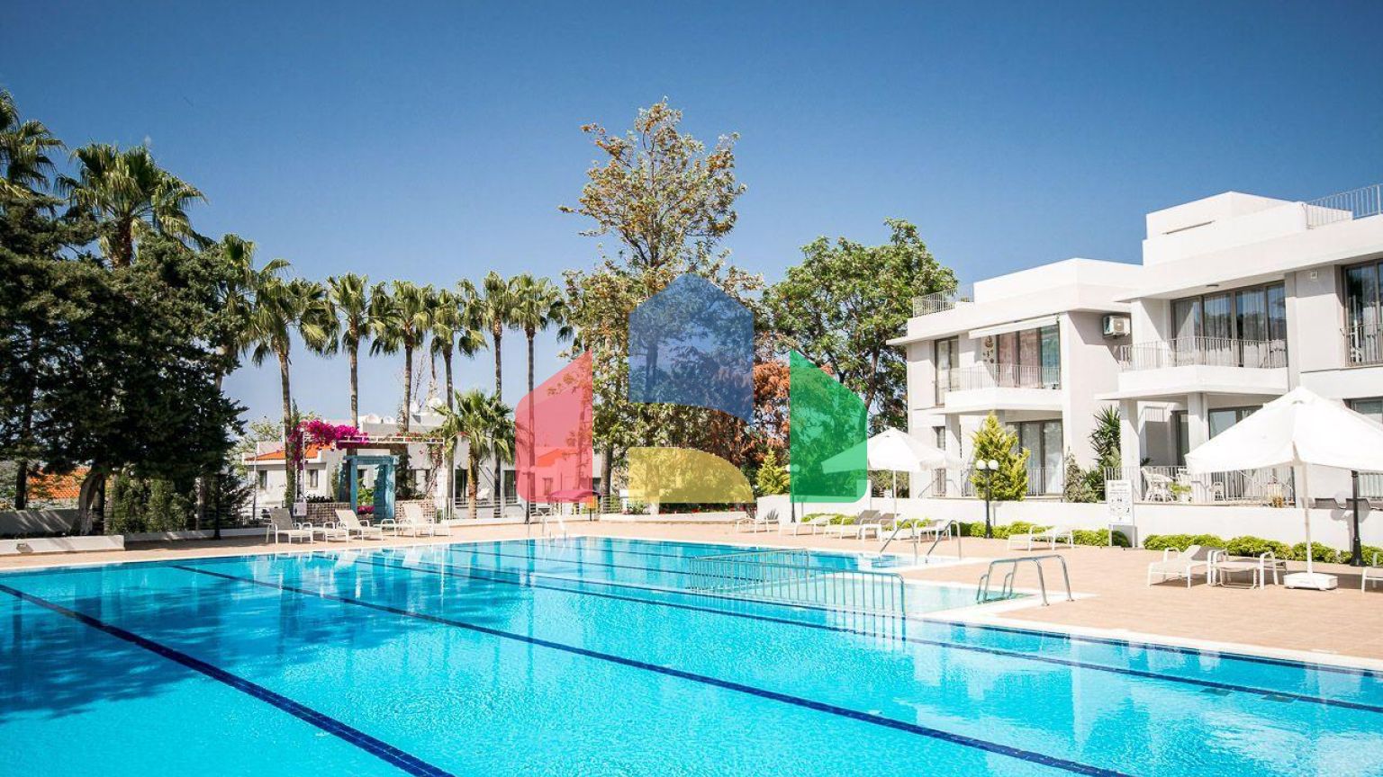 3-комнатный пентхаус 61 м2 с террасой на крыше 44 м2 полностью меблирован