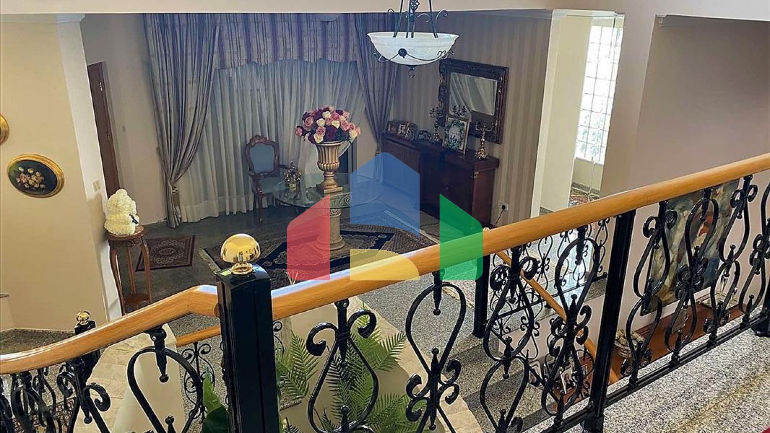 Продаж - Вілла 580 m² В Лимассоле