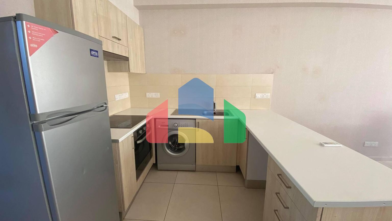 Продаж - Таунхаус 125 m² В Лимассоле