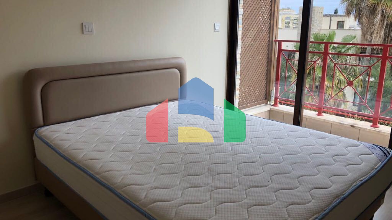 Продаж - Таунхаус 125 m² В Лимассоле