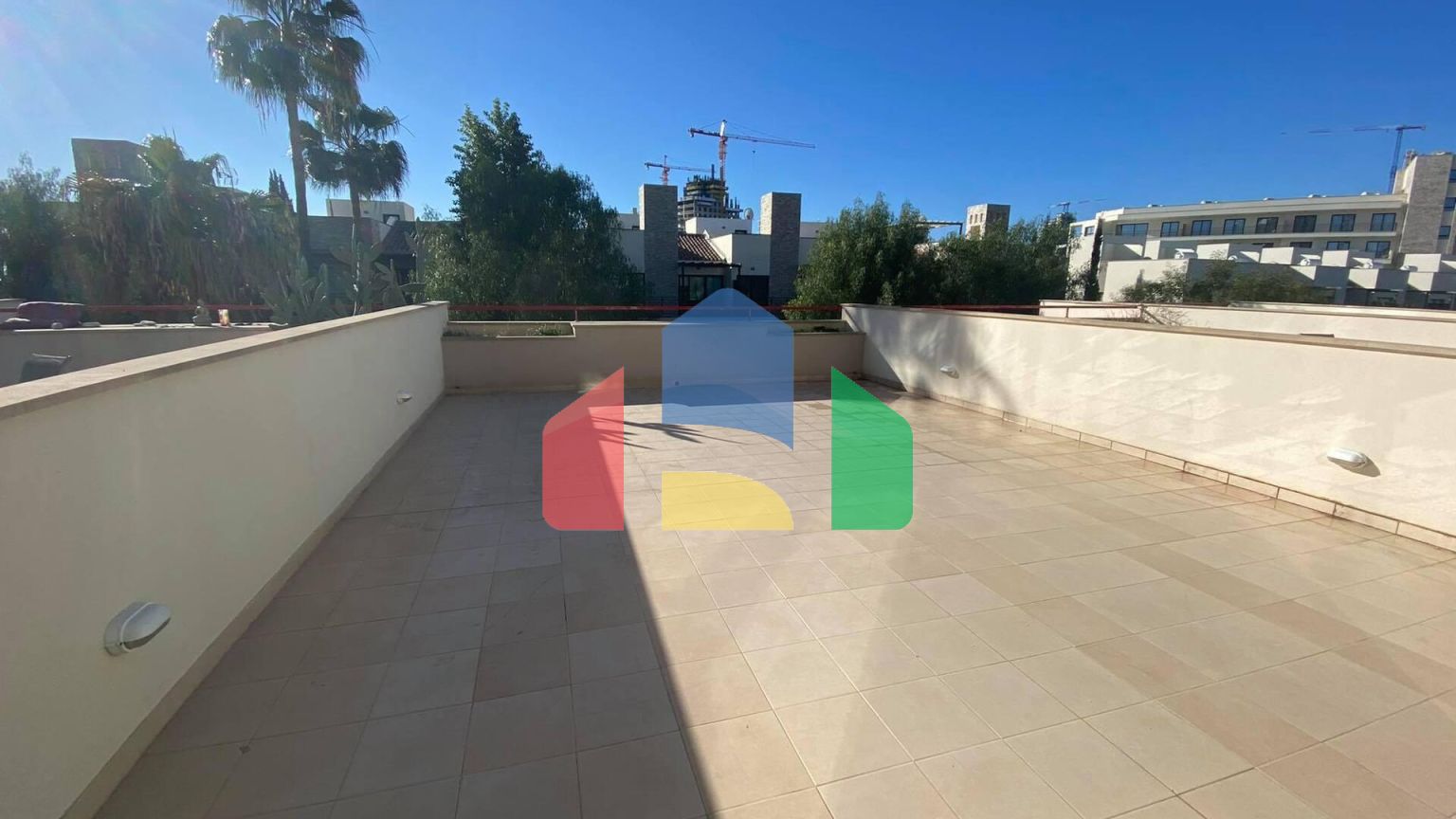 Продаж - Таунхаус 125 m² В Лимассоле