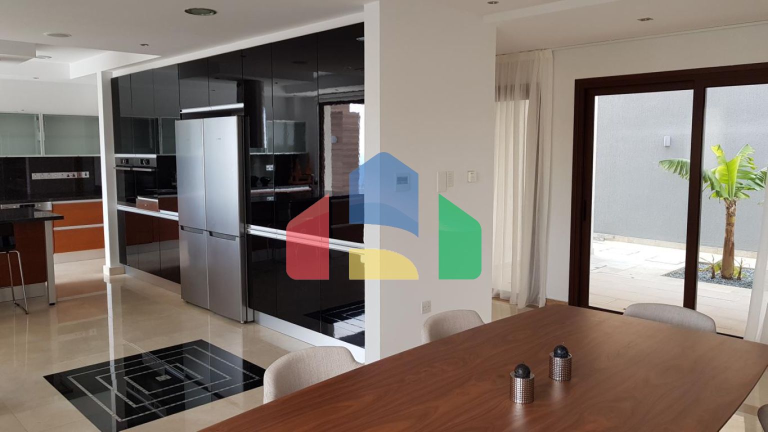 Продажа - Вилла 630 m² в Лимассоле