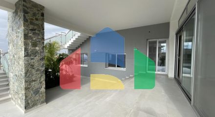 Продаж - Вілла 376 m² В Лимассоле Продаж - Вілла 376 m² В Лимассоле