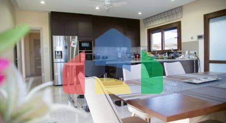 Продаж - Вілла 330 m² В Лимассоле