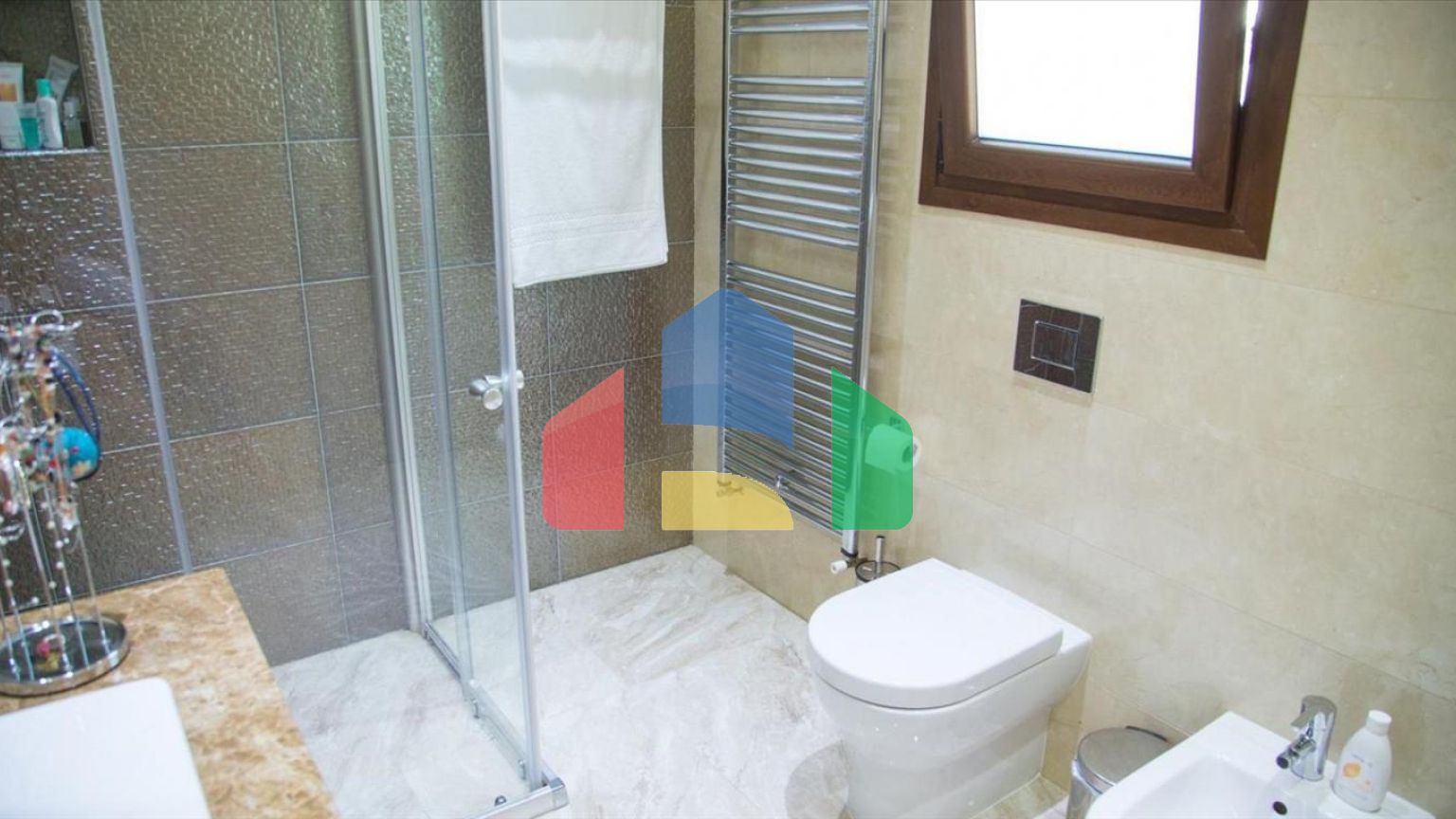 Продаж - Вілла 330 m² В Лимассоле