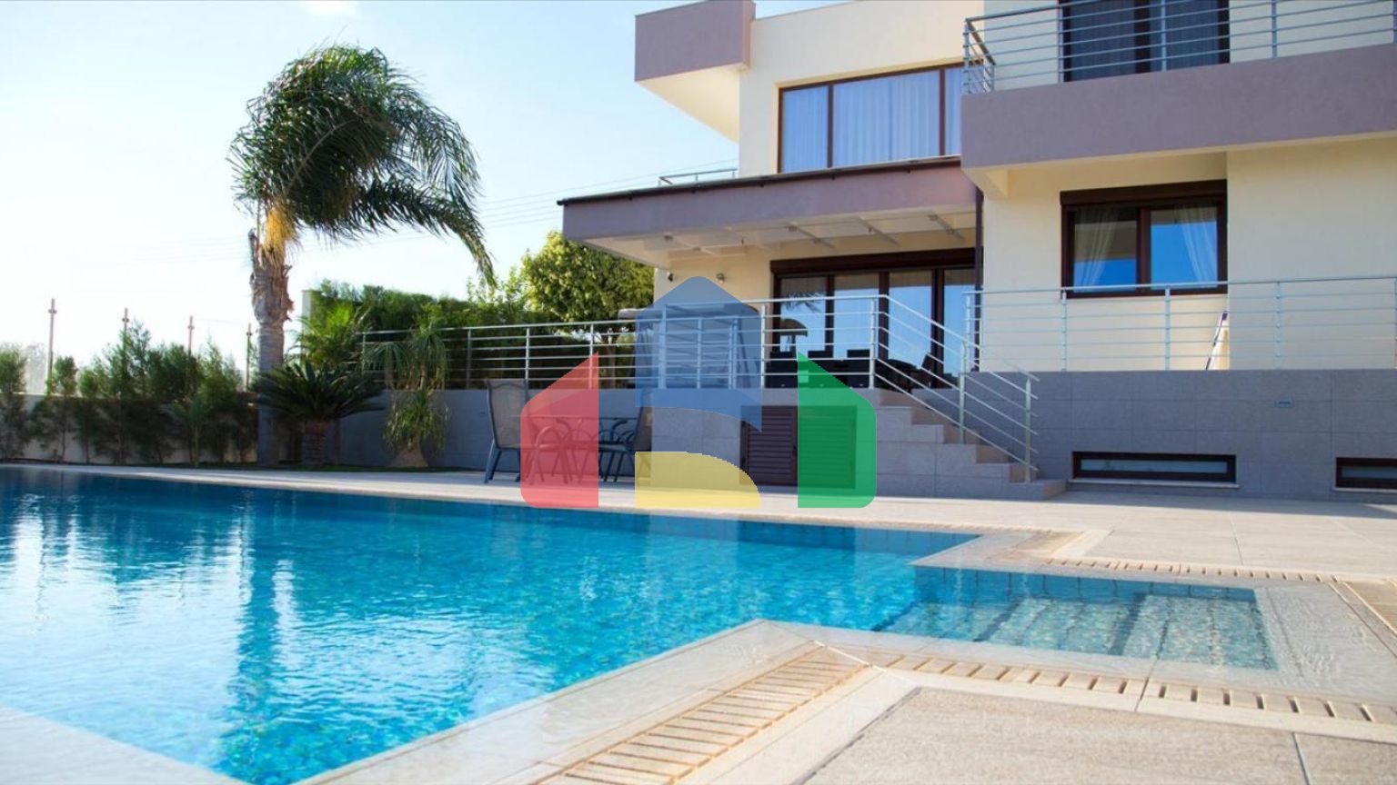 Продаж - Вілла 330 m² В Лимассоле