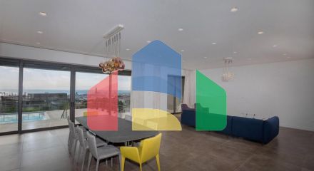 Продаж - Вілла 593 m² В Лимассоле