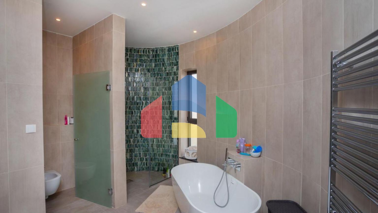 Продаж - Вілла 593 m² В Лимассоле