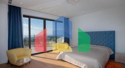 Продаж - Вілла 593 m² В Лимассоле