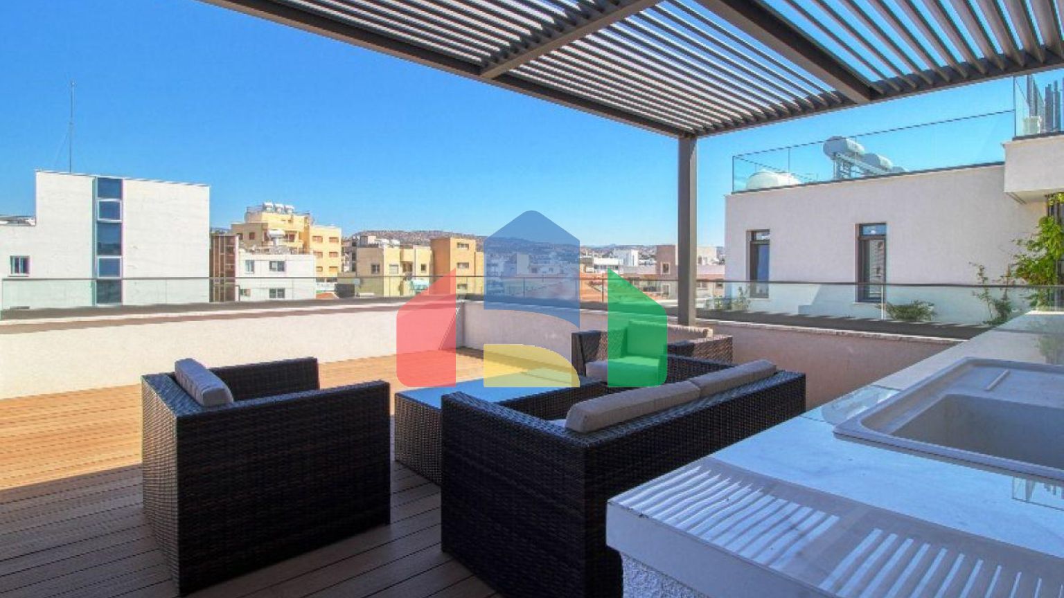 Продаж - Вілла 226 m² В Лимассоле