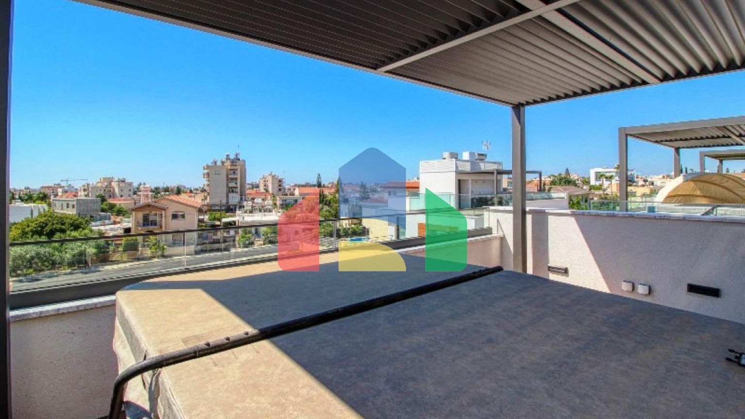 Продаж - Вілла 226 m² В Лимассоле