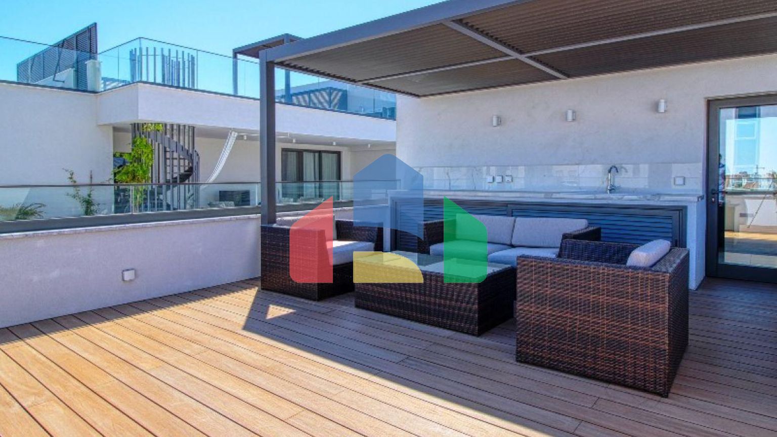 Продаж - Вілла 226 m² В Лимассоле