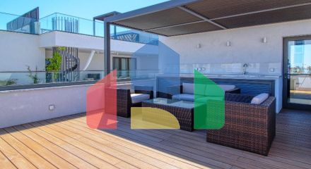 Продаж - Вілла 226 m² В Лимассоле