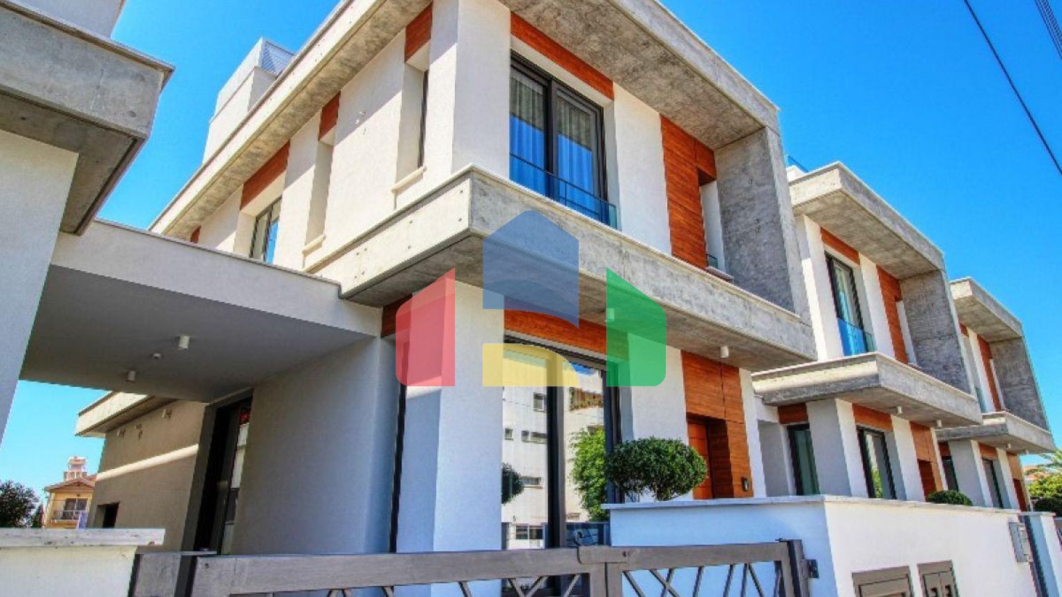 Продаж - Вілла 226 m² В Лимассоле