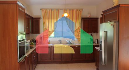 Продаж - Вілла 185 m² В Лимассоле Продаж - Вілла 185 m² В Лимассоле