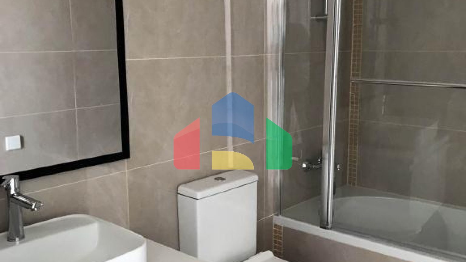 Продаж - Таунхаус 153 m² В Лимассоле