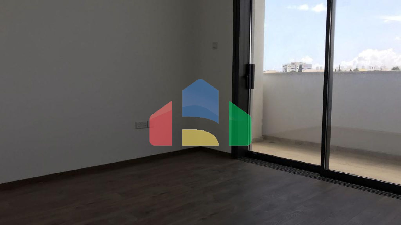 Продаж - Таунхаус 153 m² В Лимассоле