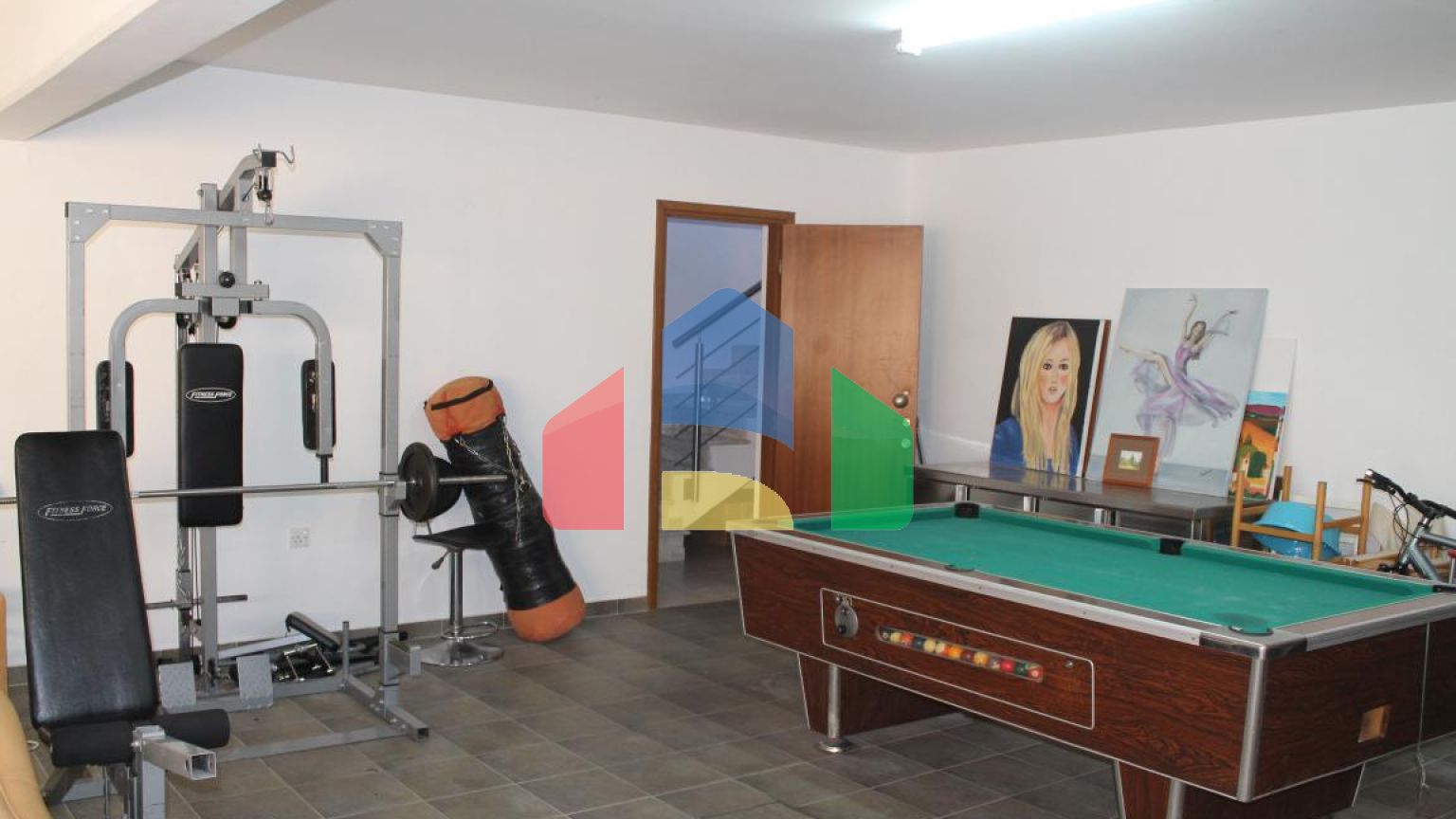 Продаж - Вілла 400 m² В Лимассоле