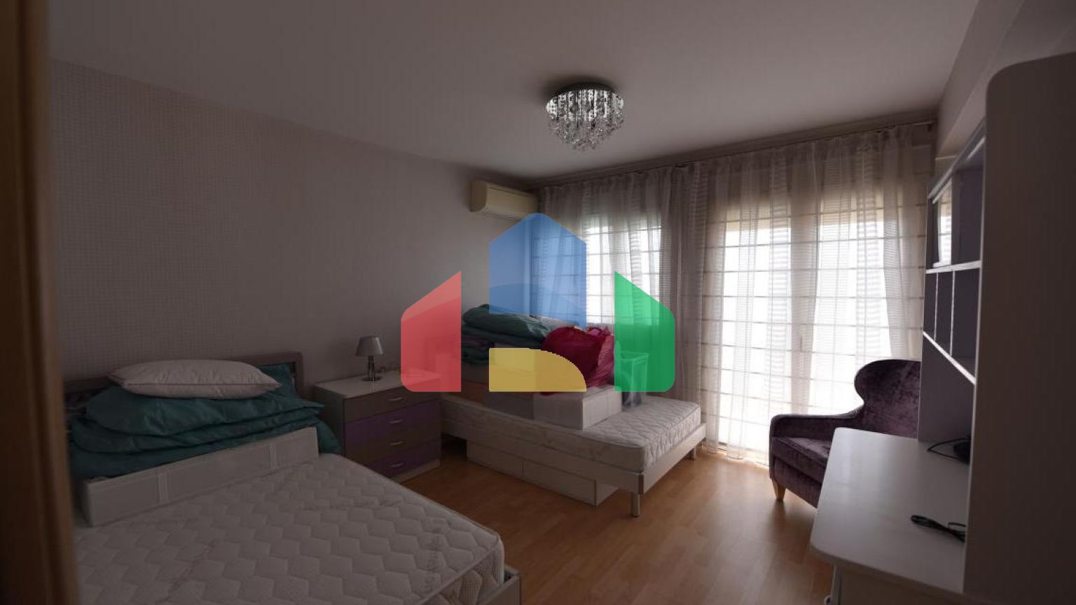 Продаж - Вілла 200 m² В Лимассоле