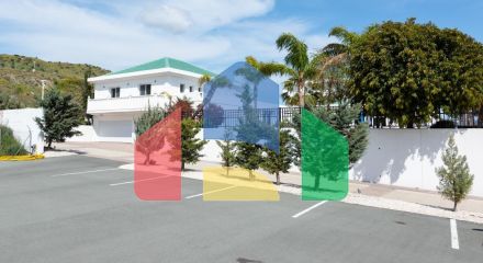 Продаж - Вілла 1000 m² В Лимассоле