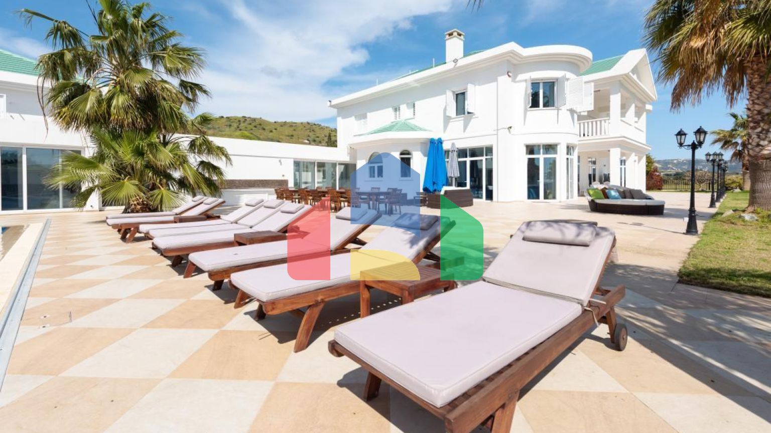 Продаж - Вілла 1000 m² В Лимассоле