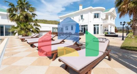 Продаж - Вілла 1000 m² В Лимассоле