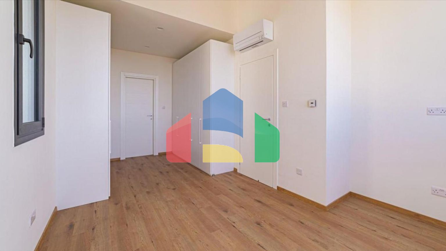 Продаж - Квартира 95 m² В Лимассоле