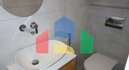 Продаж - Вілла 184 m² В Лимассоле