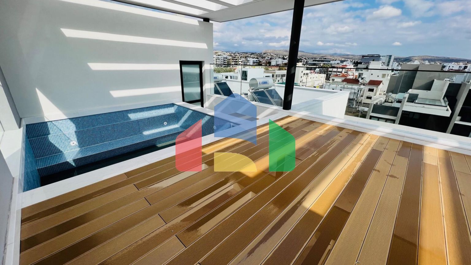 Продаж - Квартира 237 m² В Лимассоле