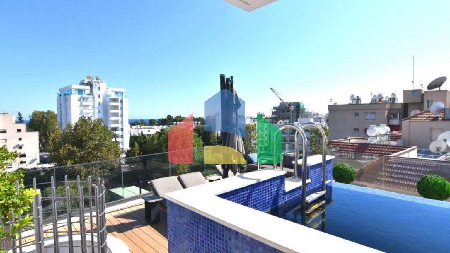 Продаж - Квартира 226 m² В Лимассоле